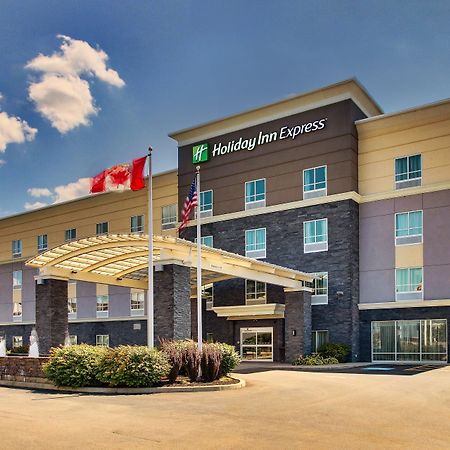 Holiday Inn Express & Suites Cheektowaga North East By Ihg Ngoại thất bức ảnh