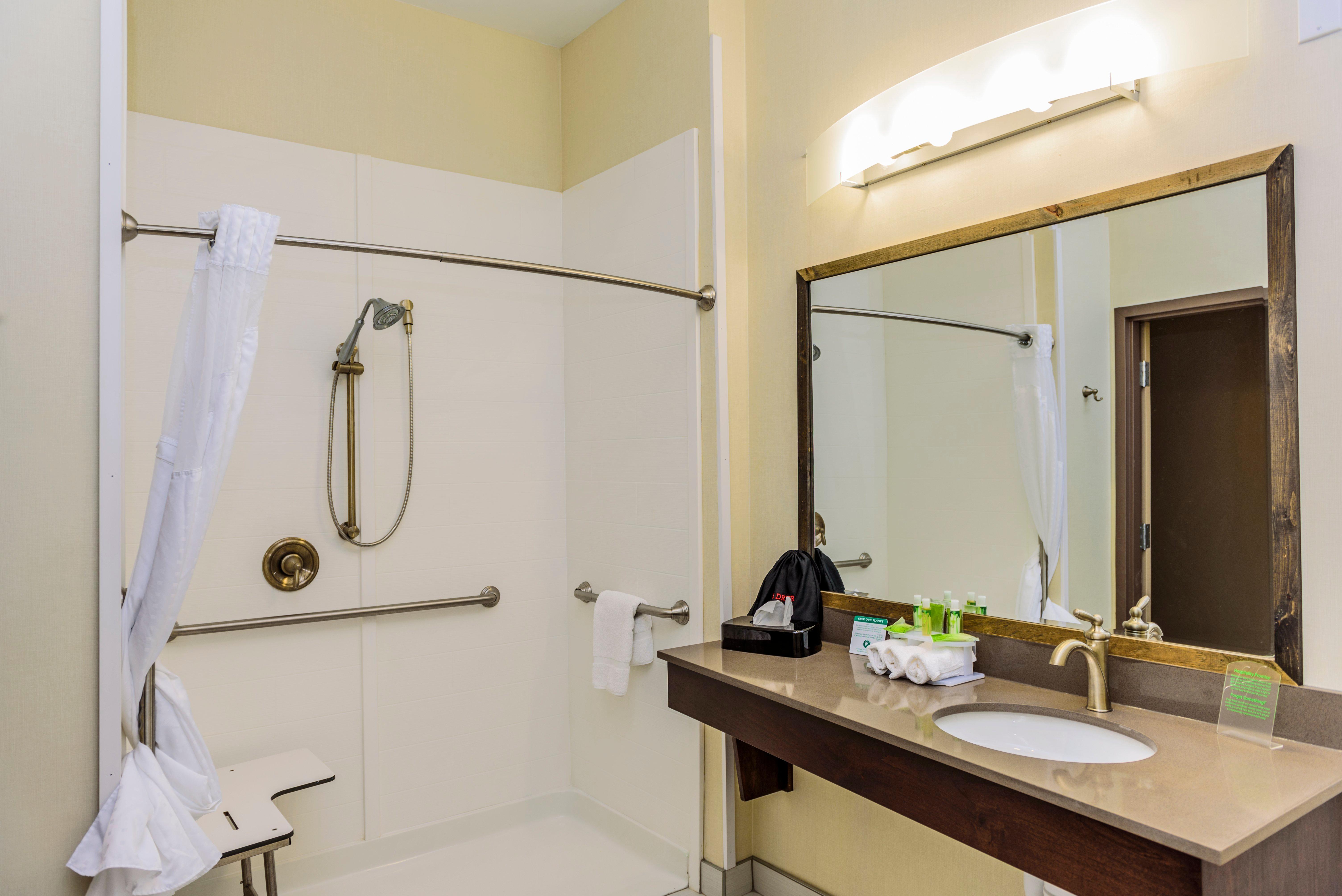 Holiday Inn Express & Suites Cheektowaga North East By Ihg Ngoại thất bức ảnh