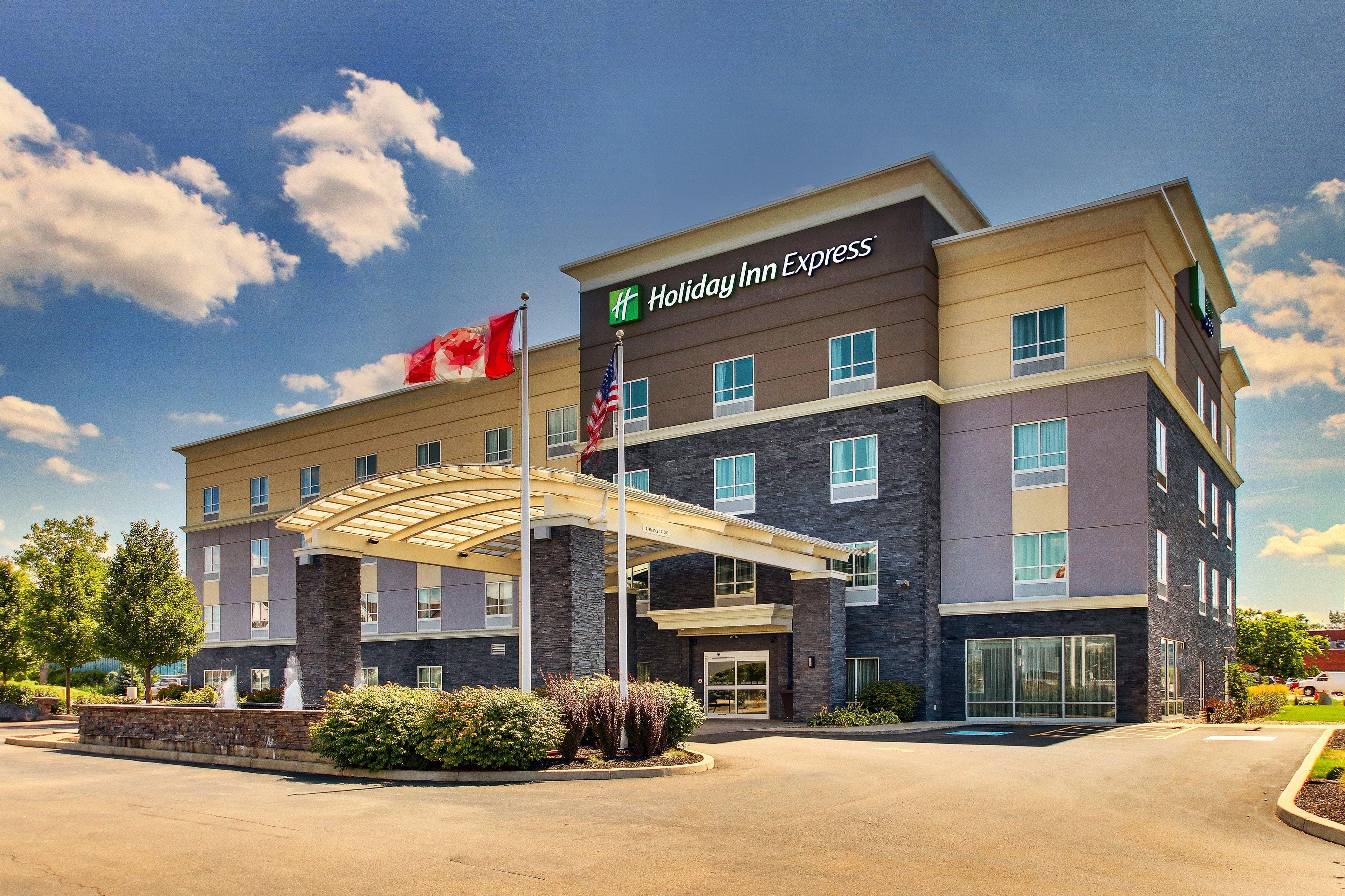 Holiday Inn Express & Suites Cheektowaga North East By Ihg Ngoại thất bức ảnh