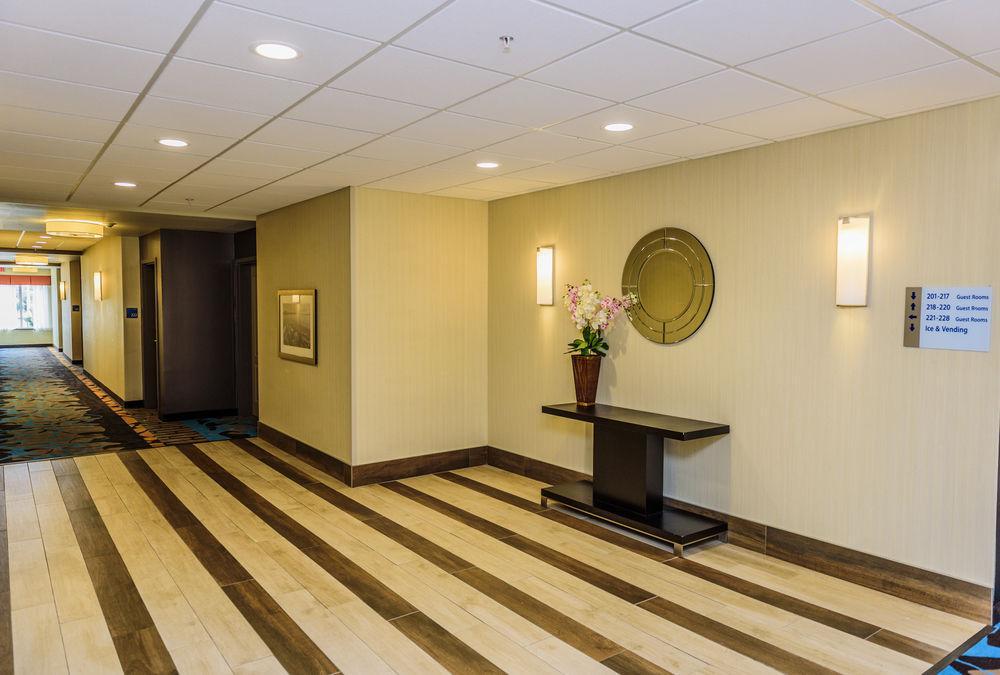 Holiday Inn Express & Suites Cheektowaga North East By Ihg Ngoại thất bức ảnh